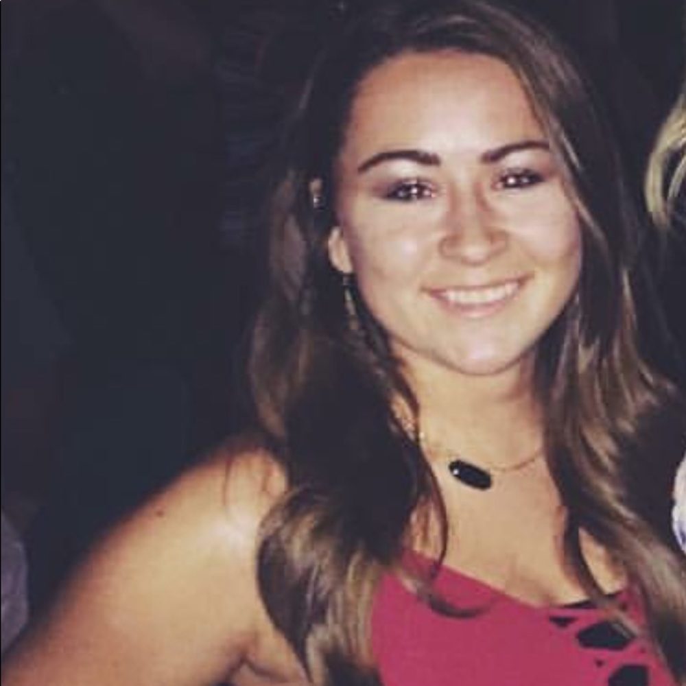 Meet your Posher, Brooke